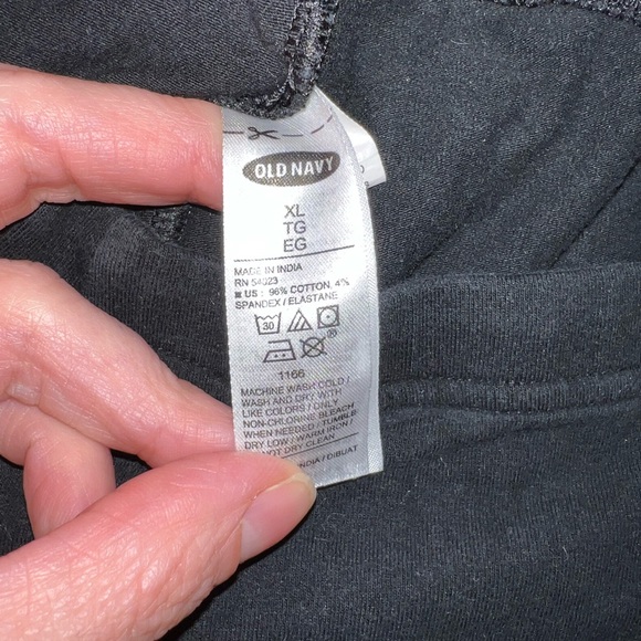 Women’s old Navy leggings xlarge - Picture 2 of 3